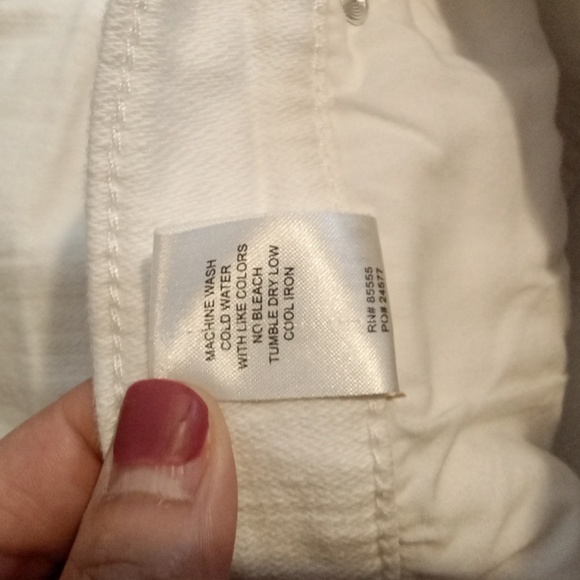 Pistola White Jean Shorts Distressed High-Waisted Cut Off Raw Hem Size 29 - Picture 6 of 11